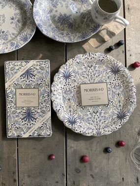 William Morris Hyacinth Set 💙 Blue White Napkins + Plates Floral Decor